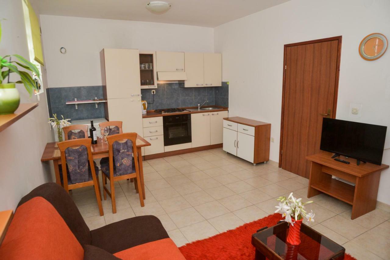 Apartment Latmo